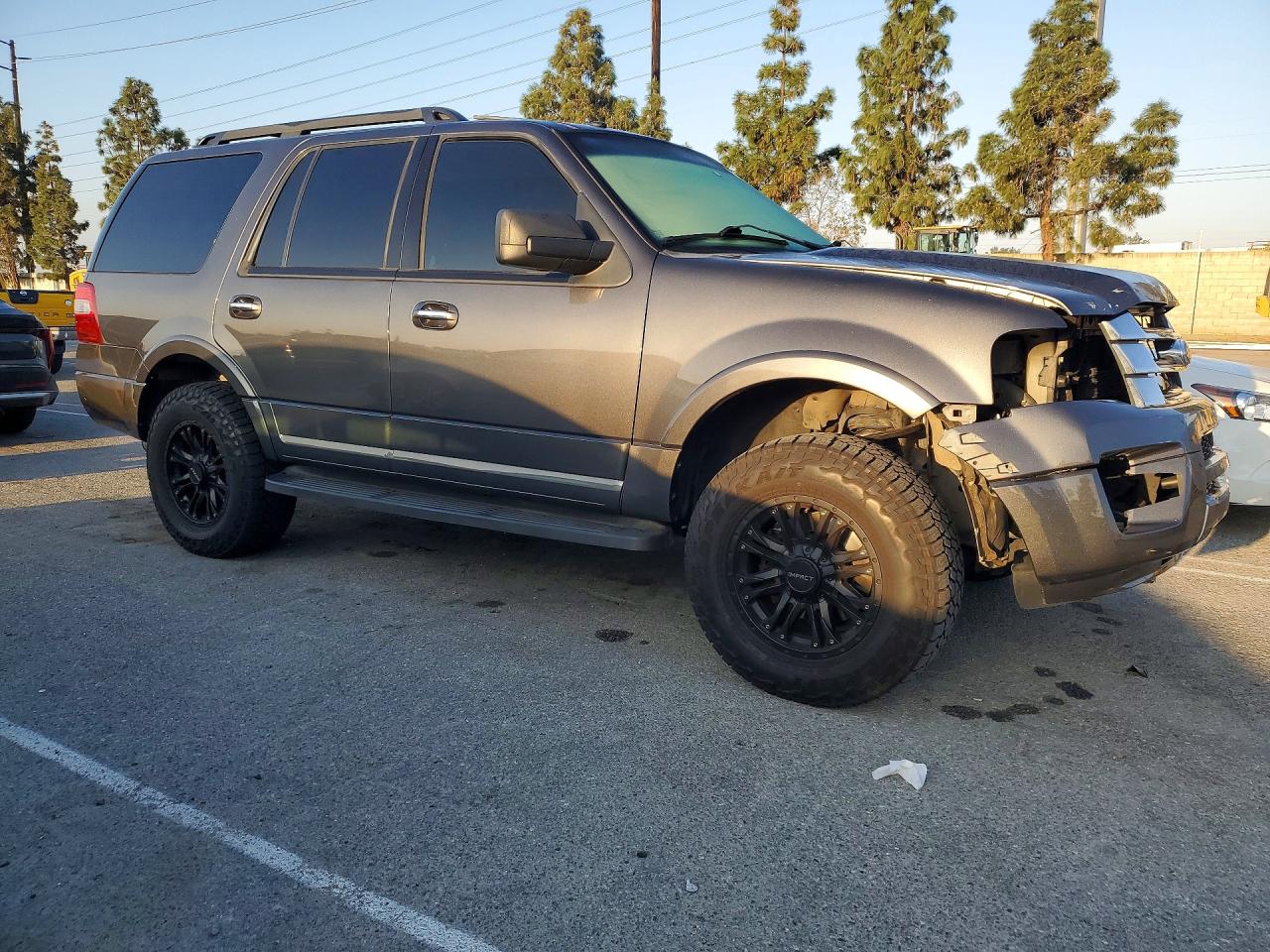 2017 FORD EXPEDITION XLT photo 10