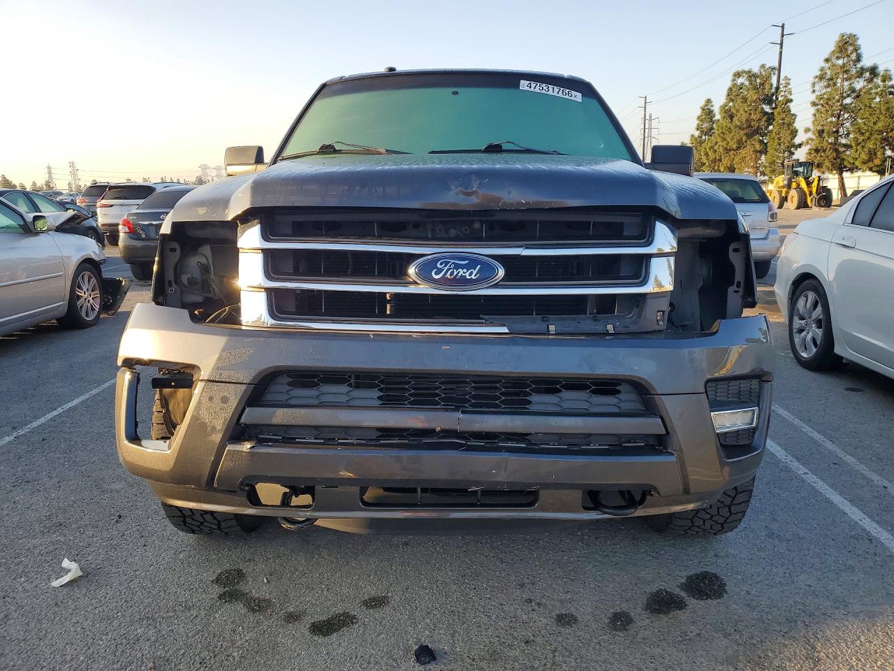 2017 FORD EXPEDITION XLT photo 13