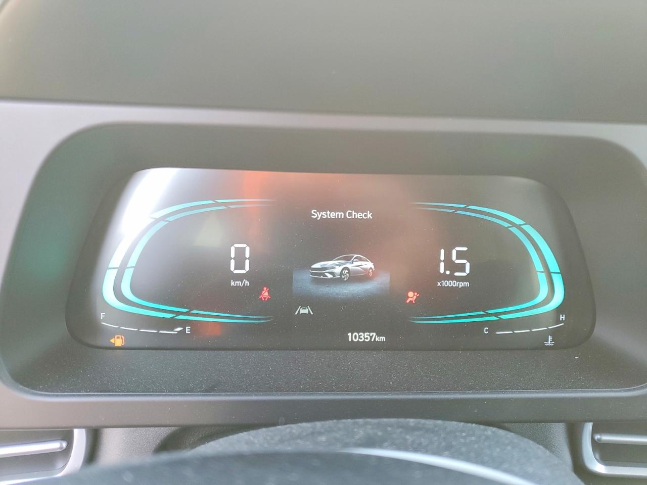 2025 HYUNDAI ELANTRA SEL SPORT photo 17
