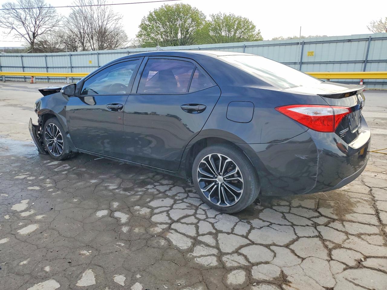 2016 TOYOTA COROLLA S PLUS photo 3