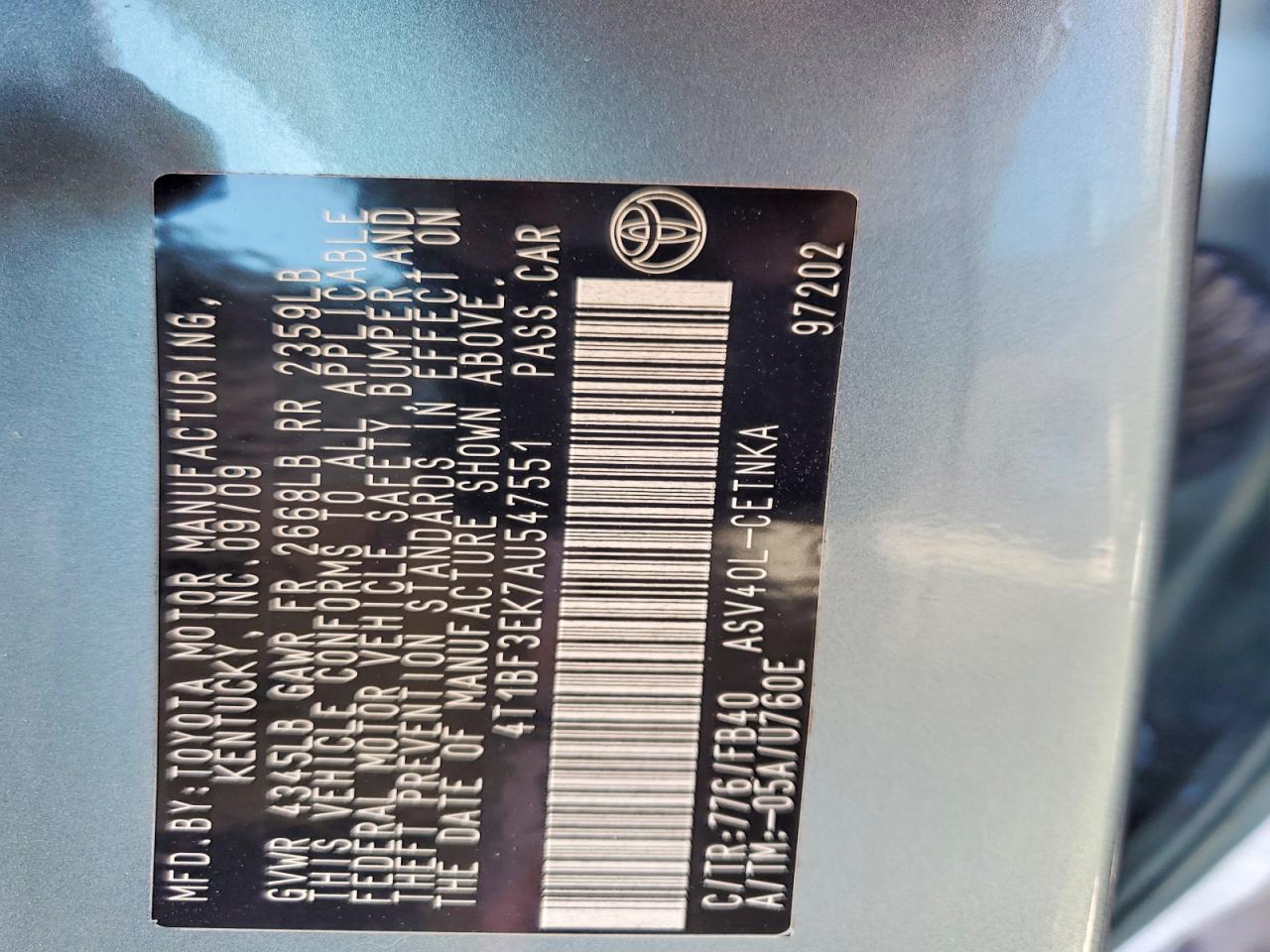 2010 TOYOTA CAMRY LE photo 12