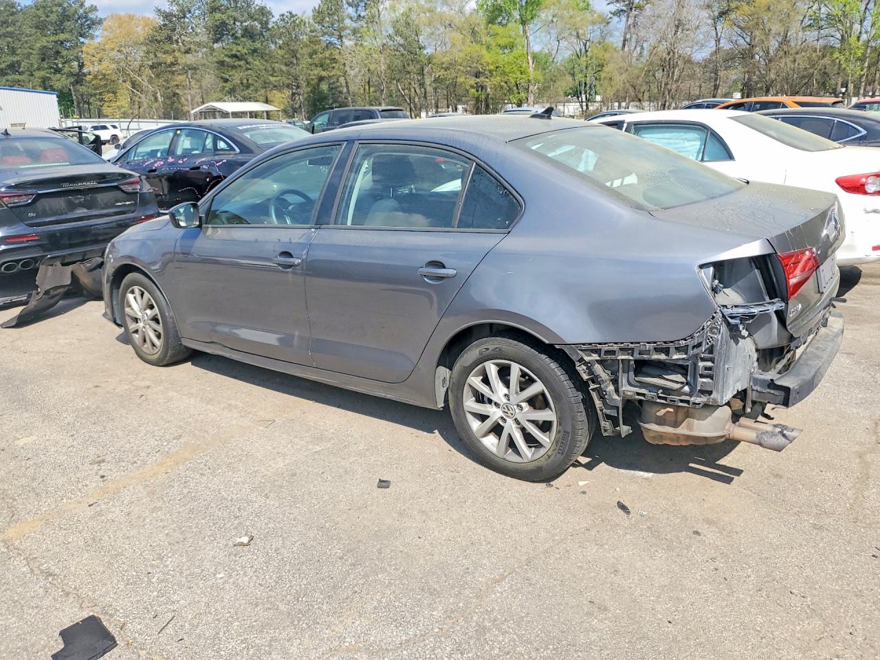2015 VOLKSWAGEN JETTA BASE photo 2