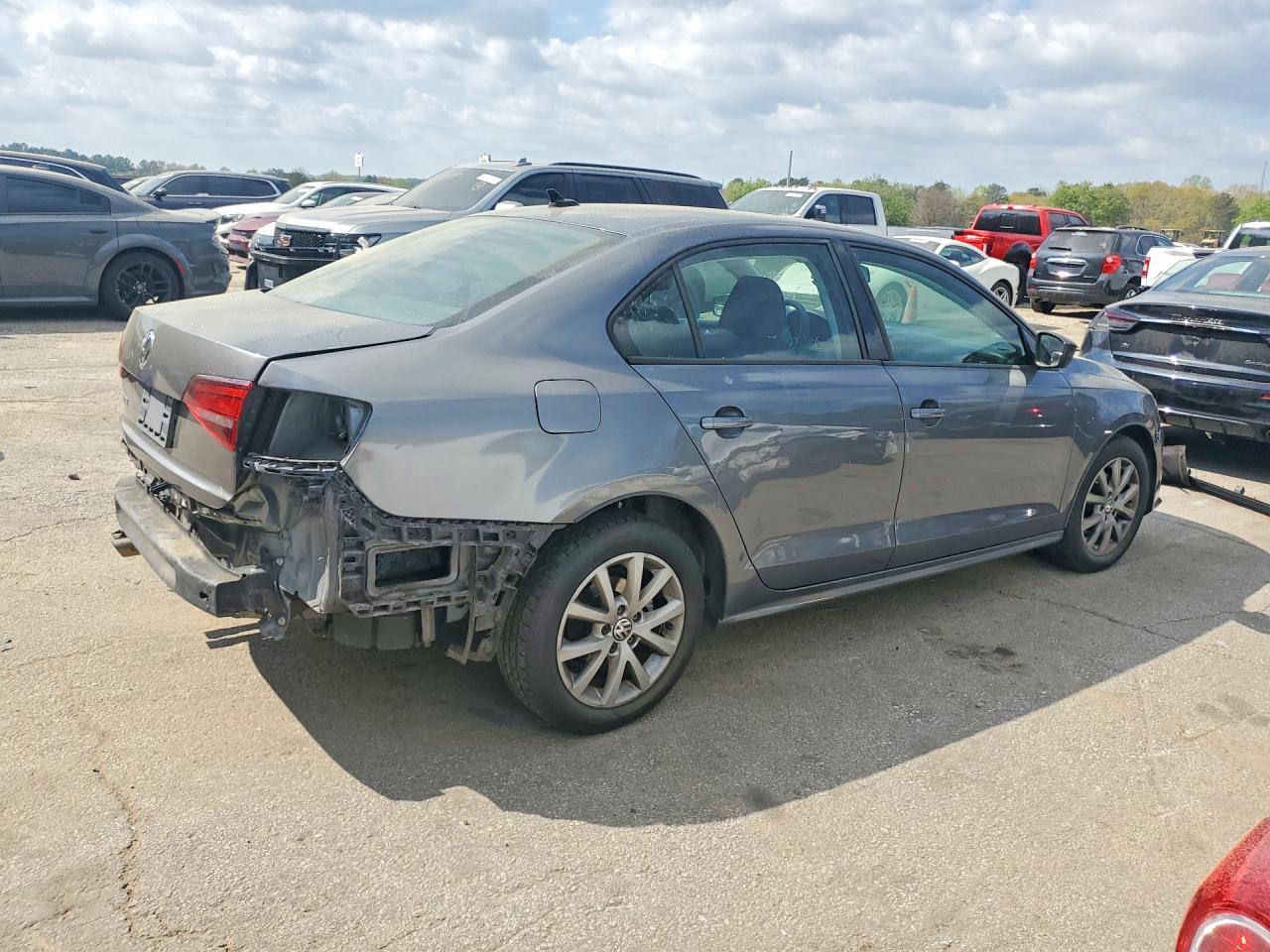 2015 VOLKSWAGEN JETTA BASE photo 3