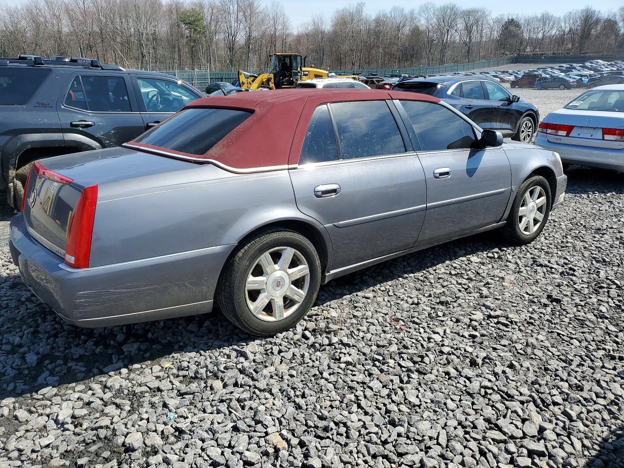 2007 CADILLAC DTS photo 3