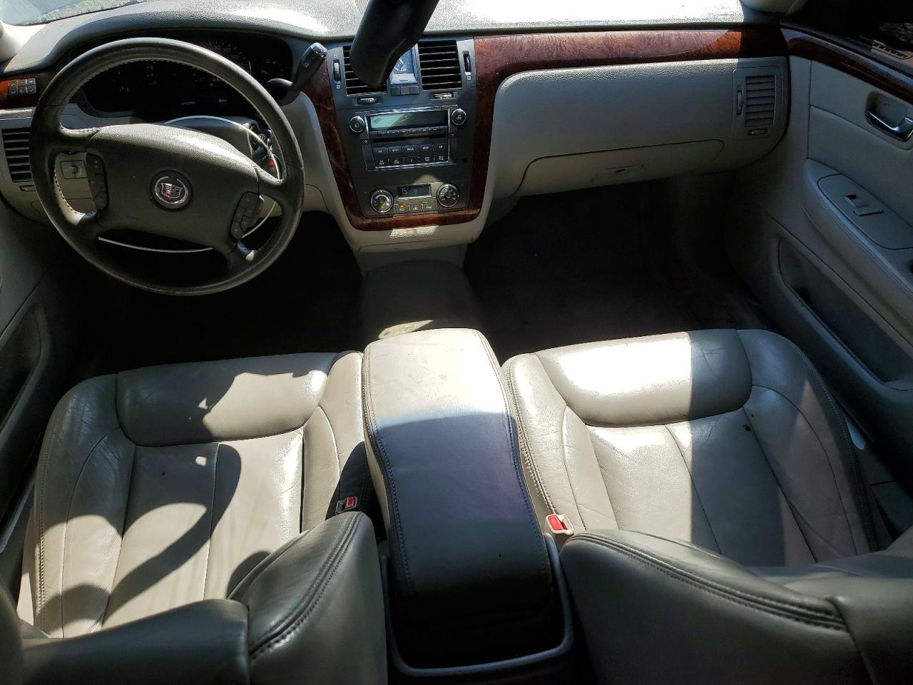 2007 CADILLAC DTS photo 8