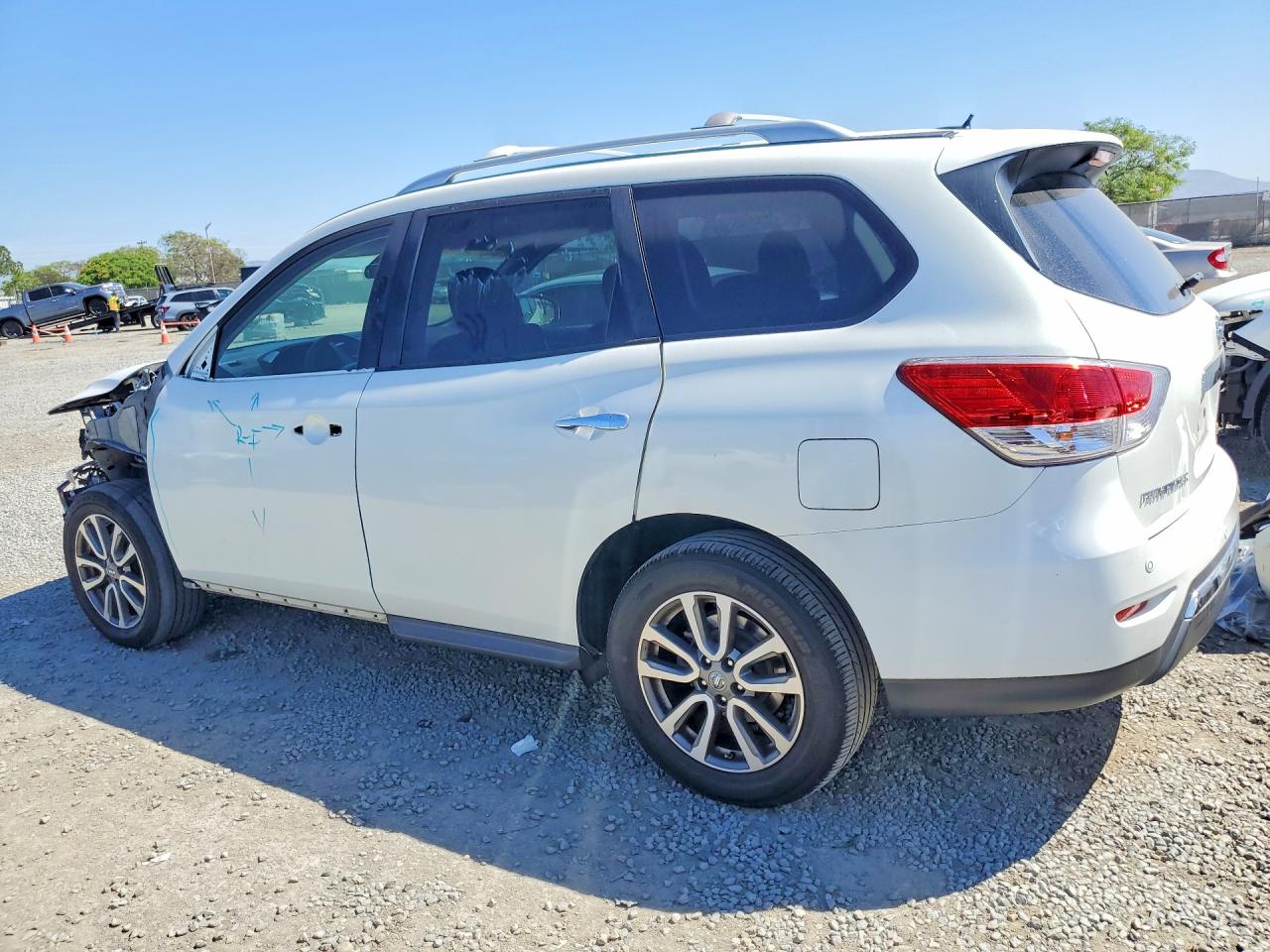 2013 NISSAN PATHFINDER S photo 2