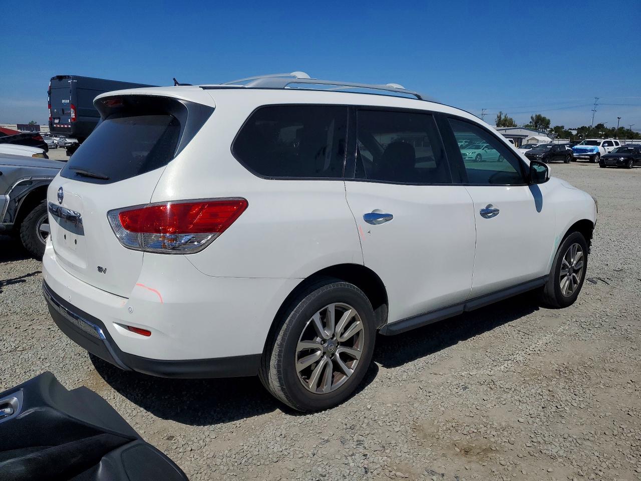 2013 NISSAN PATHFINDER S photo 3