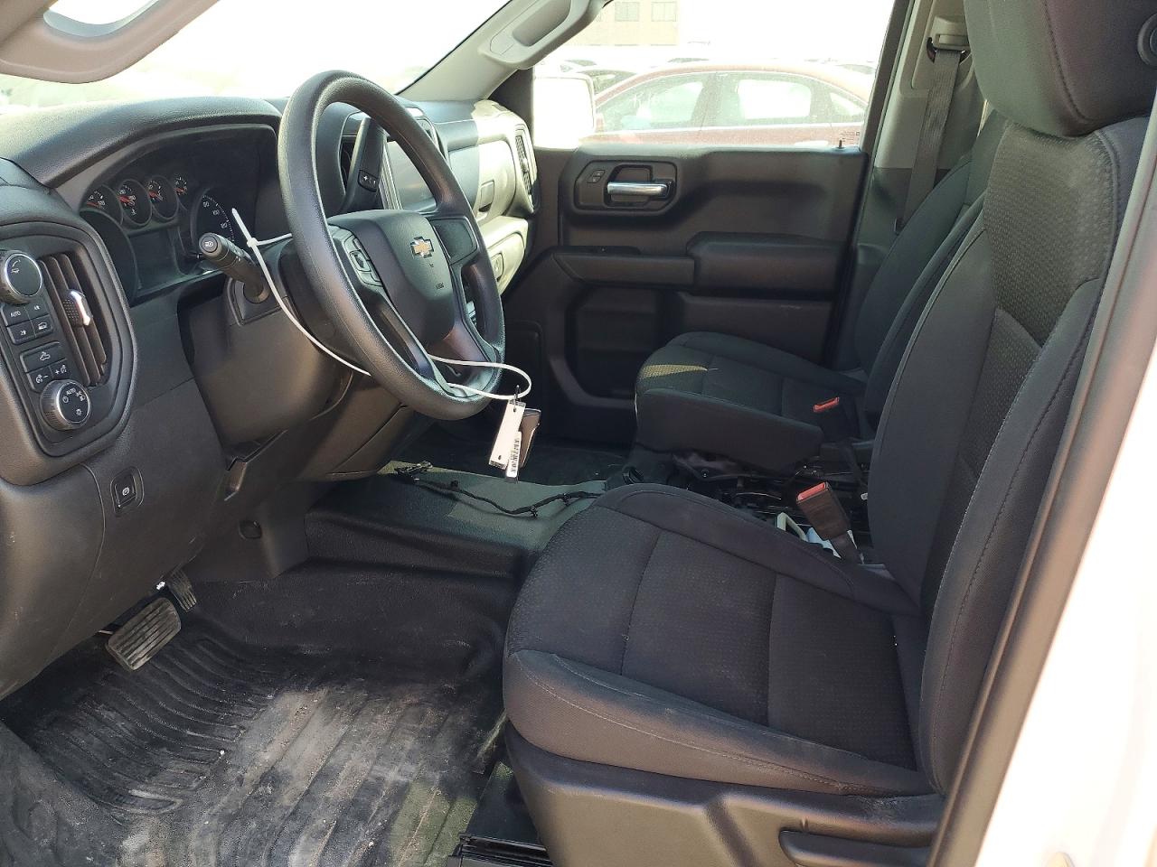 2025 CHEVROLET SILVERADO K1500 photo 13