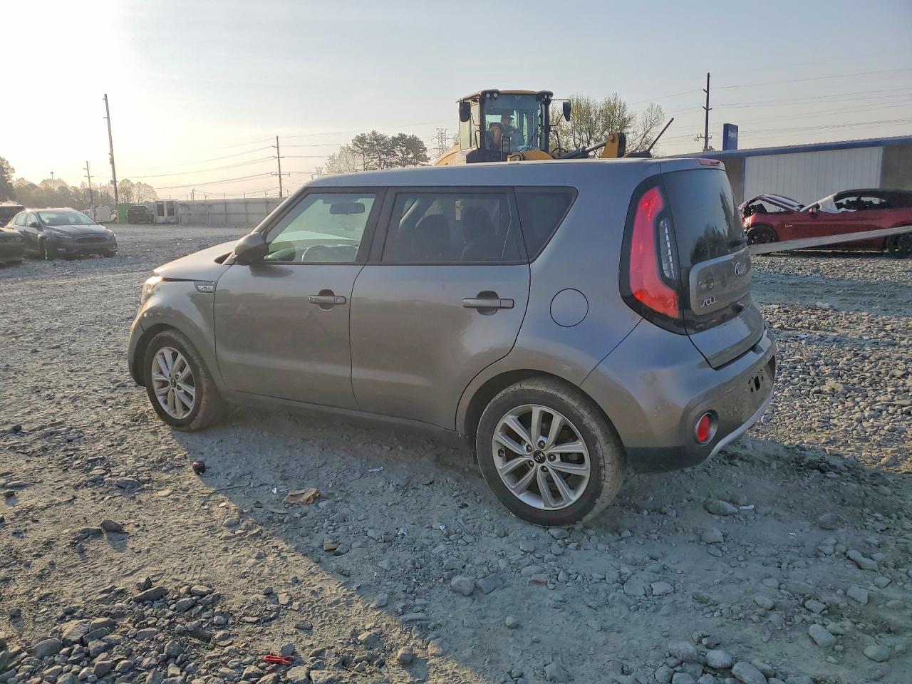 2017 KIA SOUL + photo 4