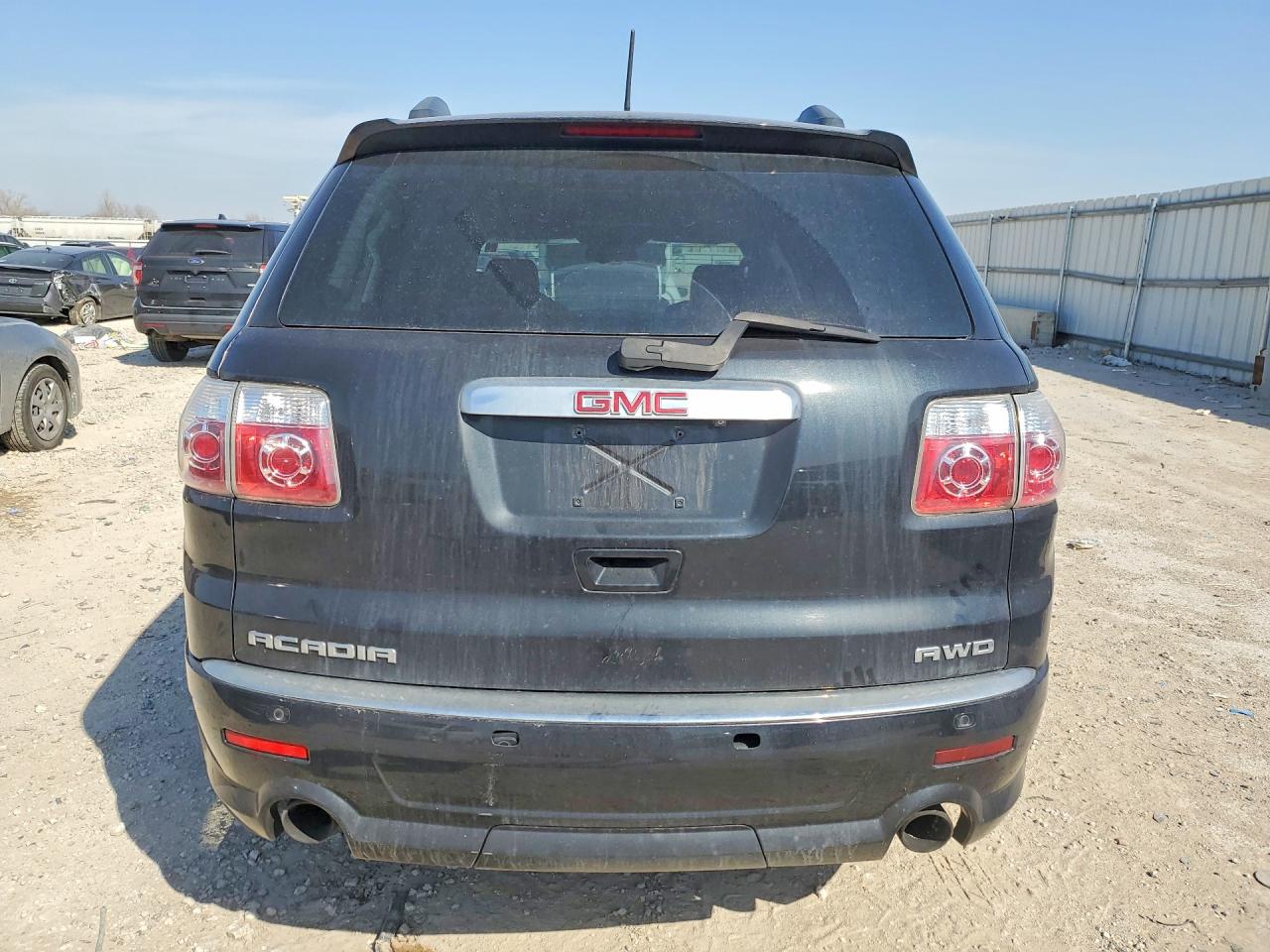 2011 GMC ACADIA DENALI photo 11