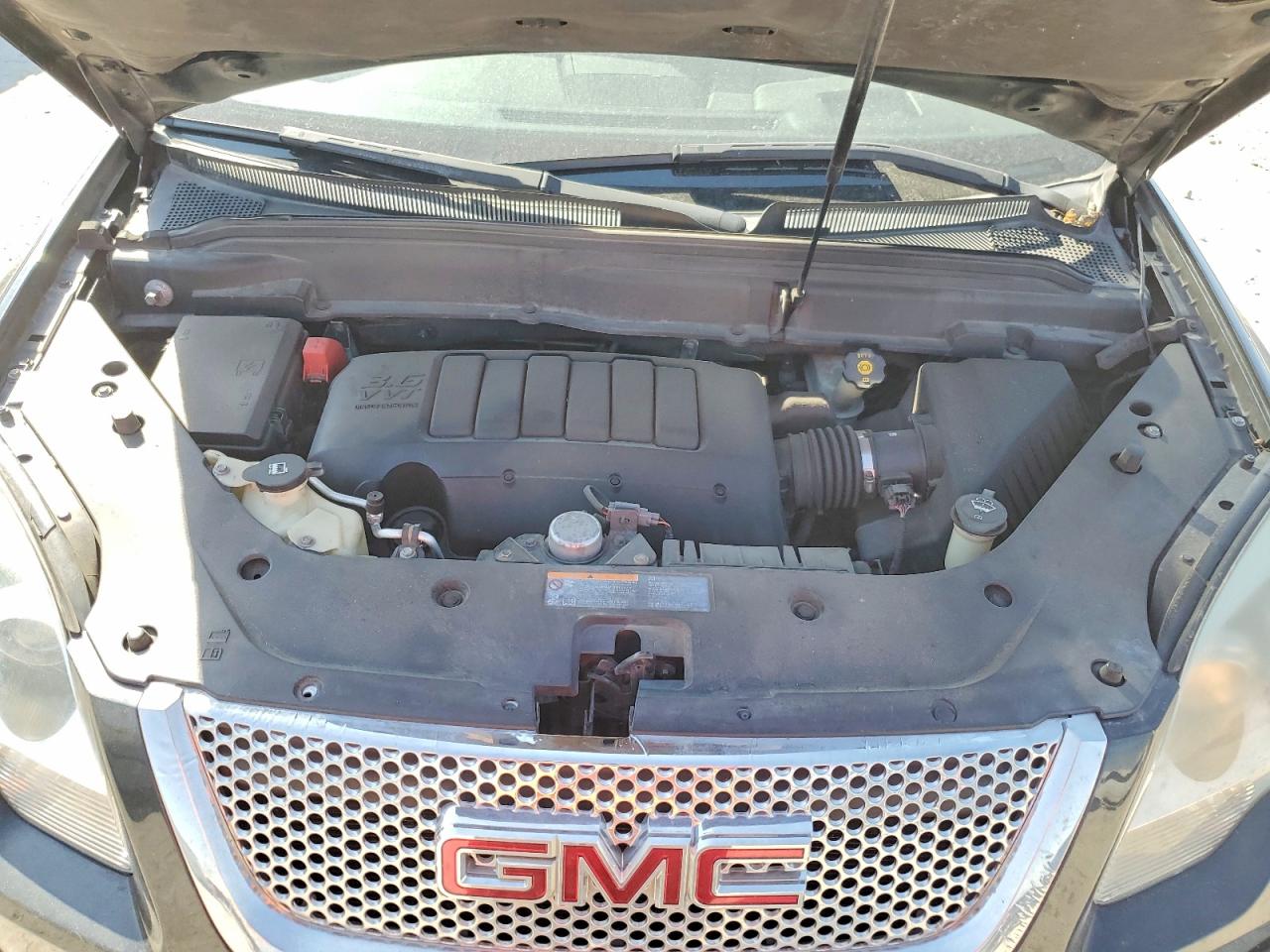 2011 GMC ACADIA DENALI photo 23