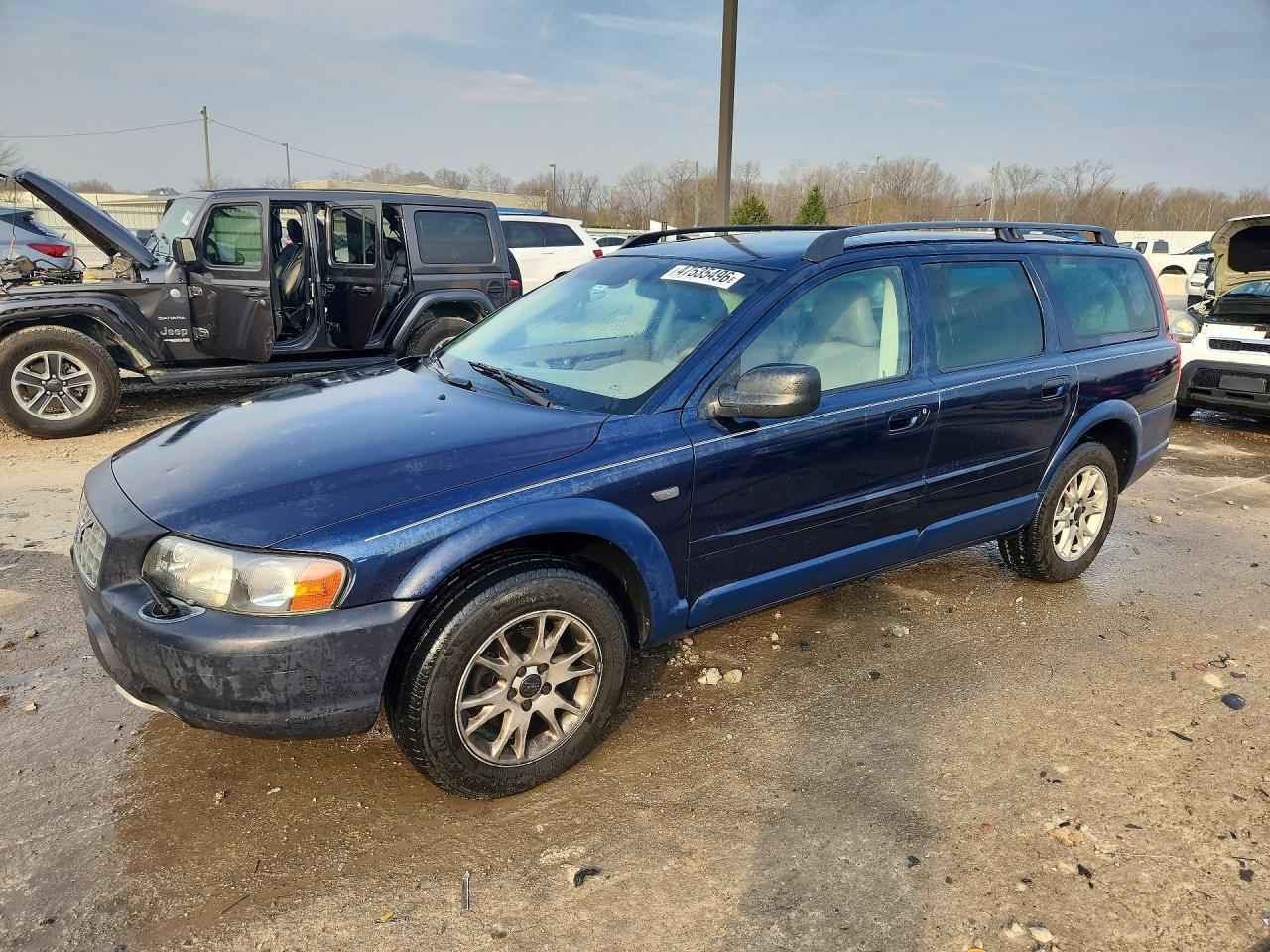 2004 VOLVO XC70
