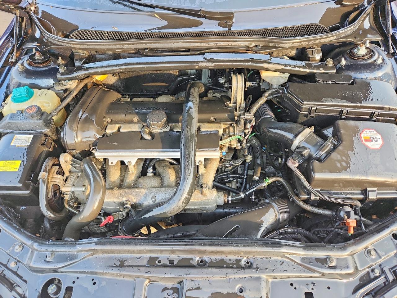 2004 VOLVO XC70 photo 34