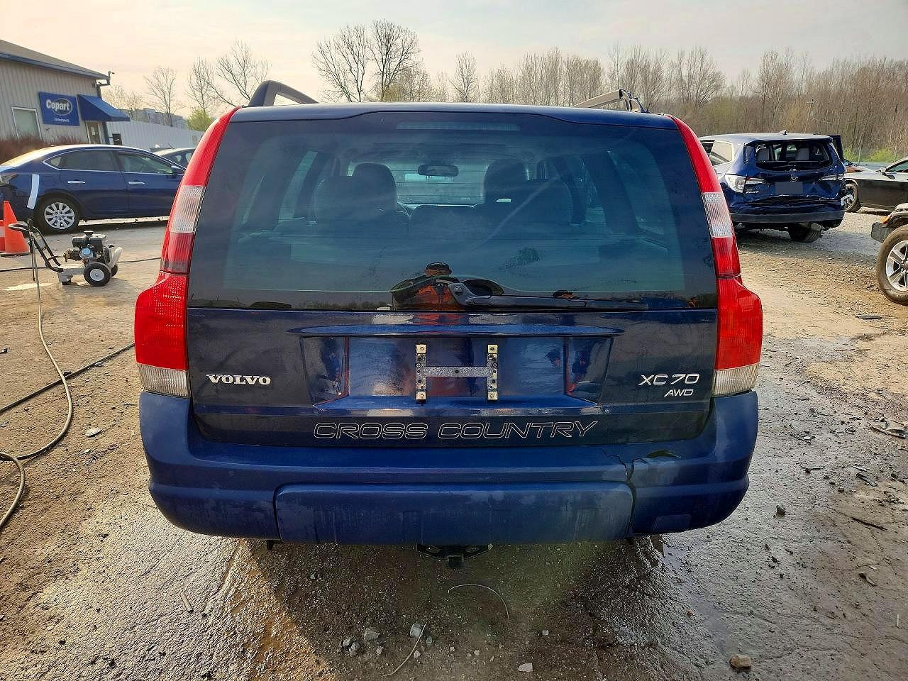 2004 VOLVO XC70 photo 16