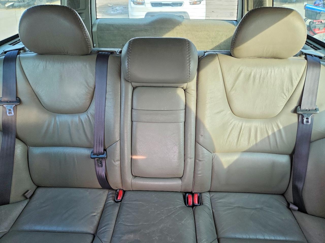 2004 VOLVO XC70 photo 28