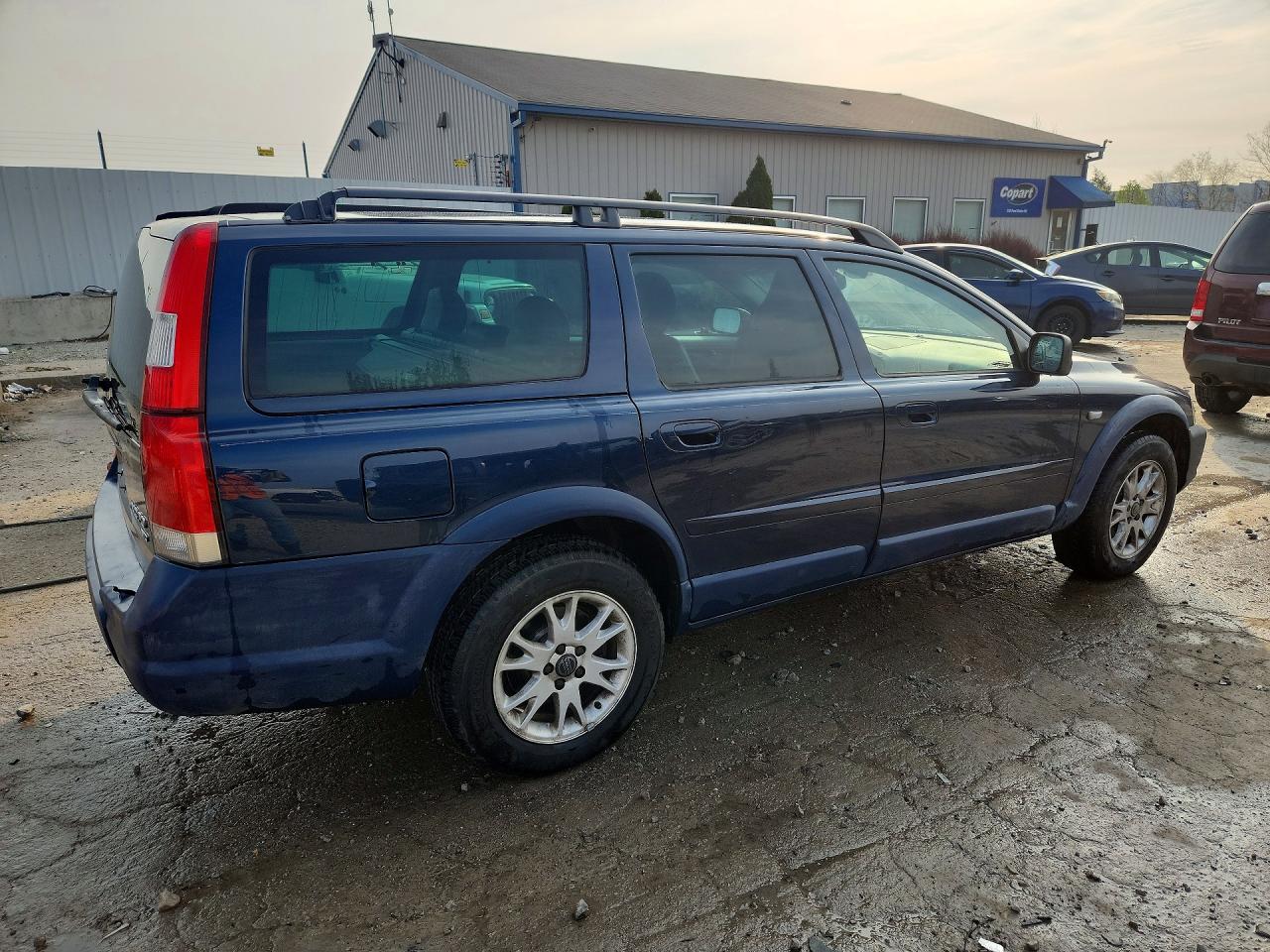 2004 VOLVO XC70 photo 7