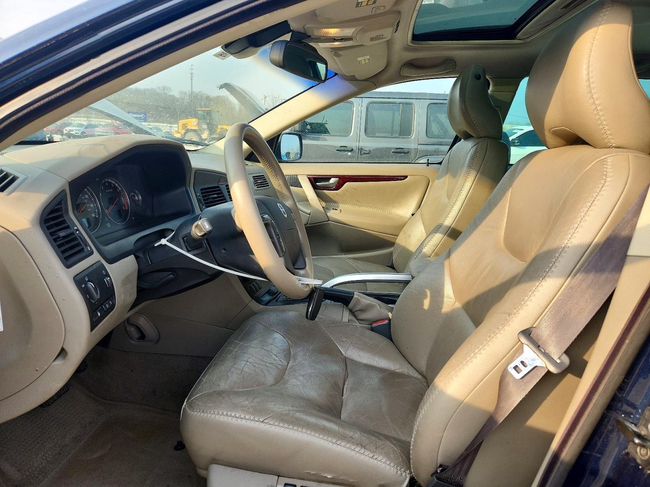2004 VOLVO XC70 photo 19