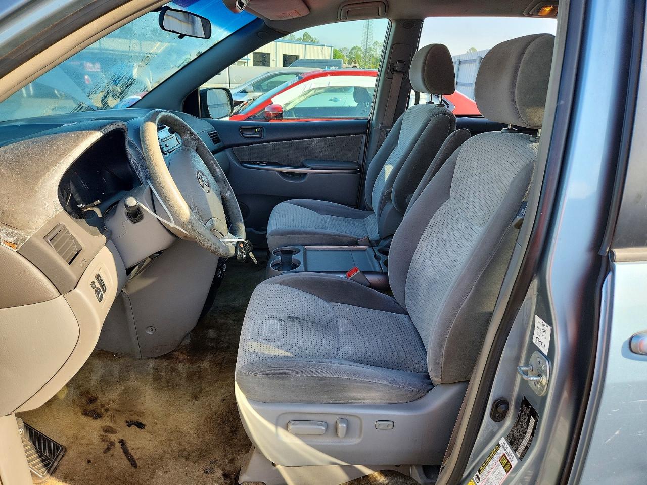2008 TOYOTA SIENNA LE 7-PASSENGER photo 13