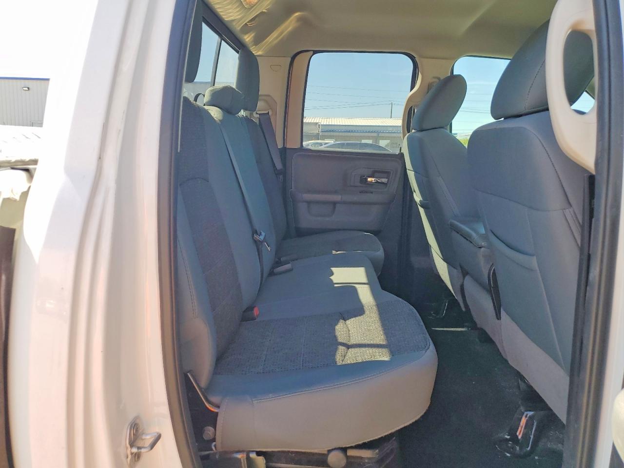 2018 RAM 1500 SLT photo 28