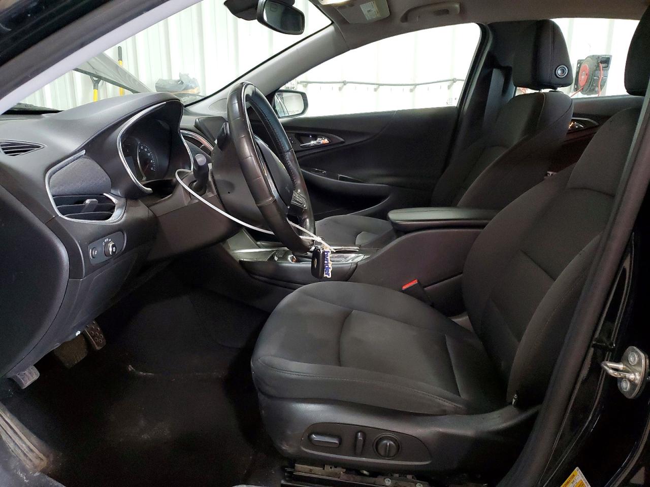 2016 CHEVROLET MALIBU LT photo 13