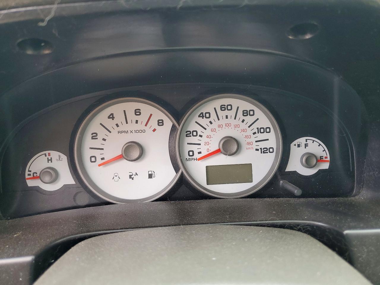 2005 FORD ESCAPE XLT photo 17