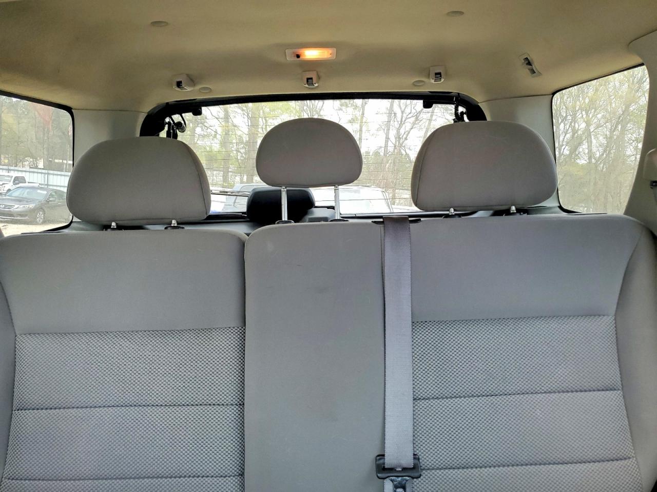 2005 FORD ESCAPE XLT photo 19
