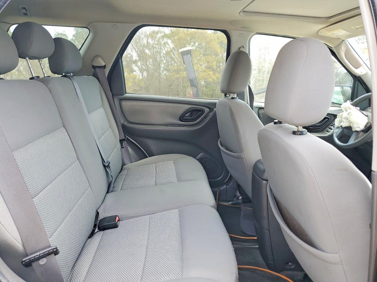 2005 FORD ESCAPE XLT photo 21
