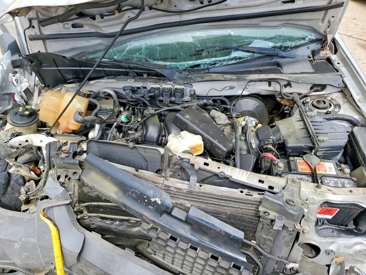 2005 FORD ESCAPE XLT photo 23