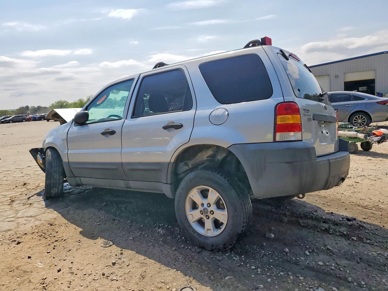 2005 FORD ESCAPE XLT photo 3