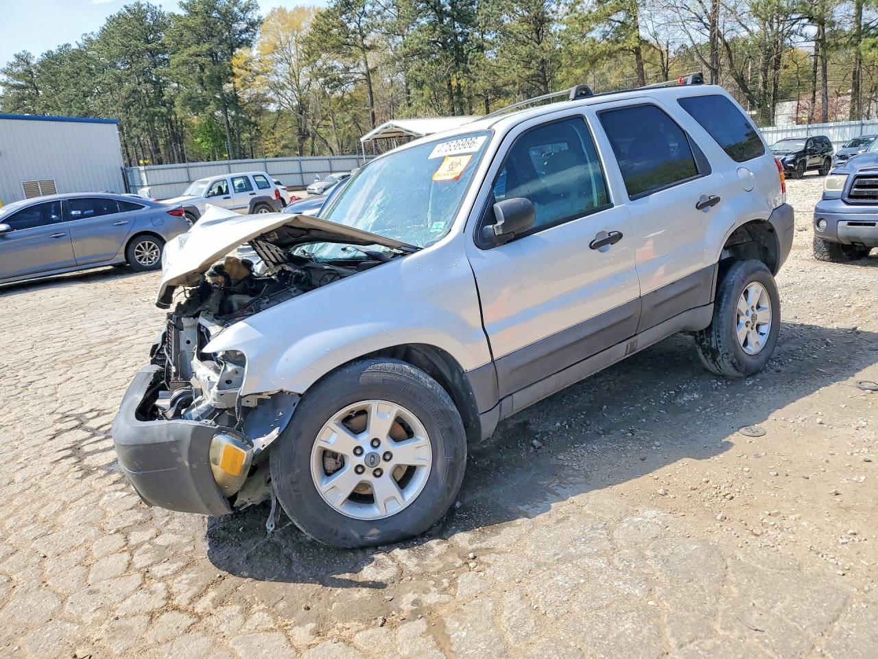 2005 FORD ESCAPE