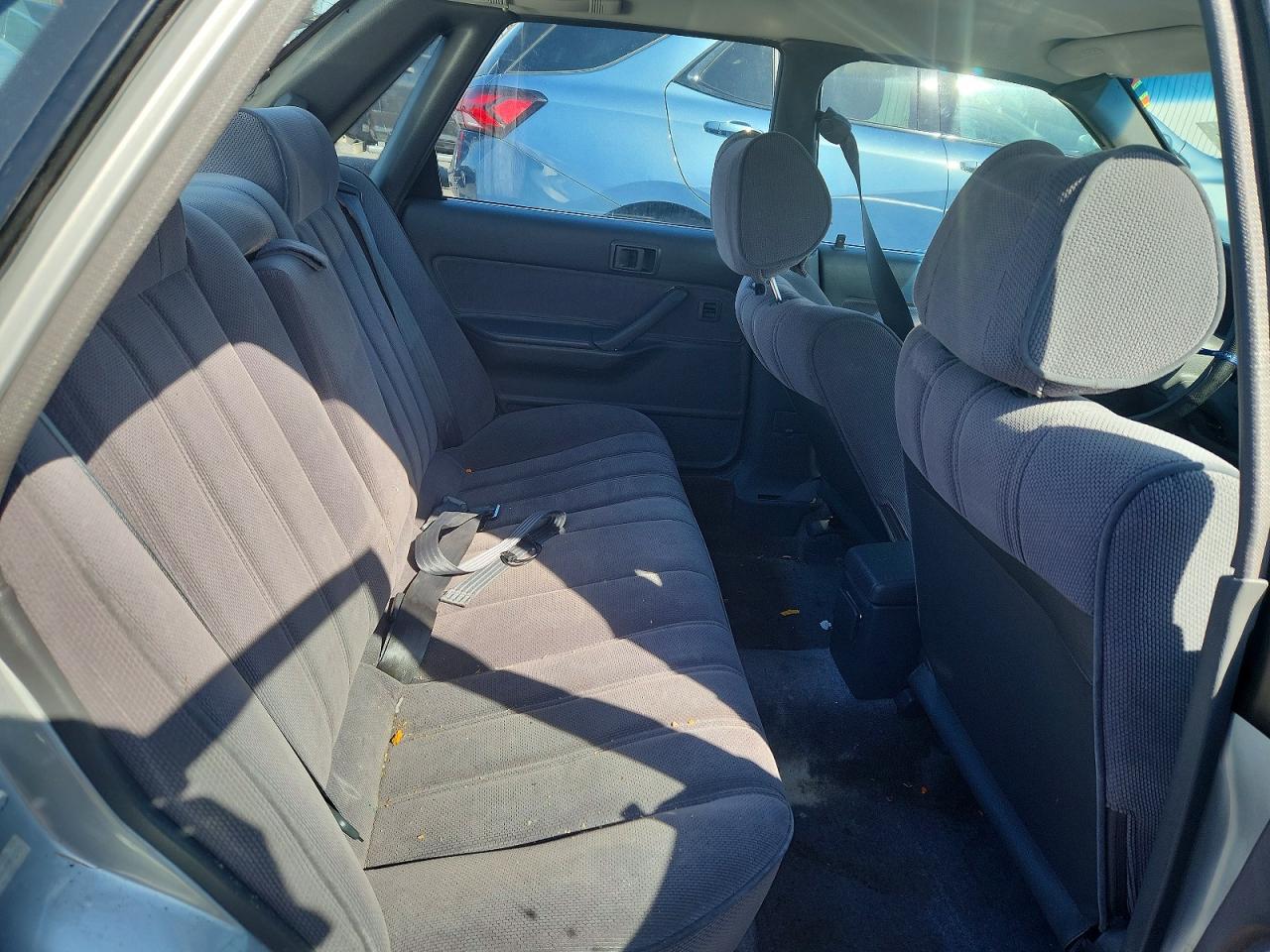 1991 TOYOTA CAMRY DELUXE photo 19