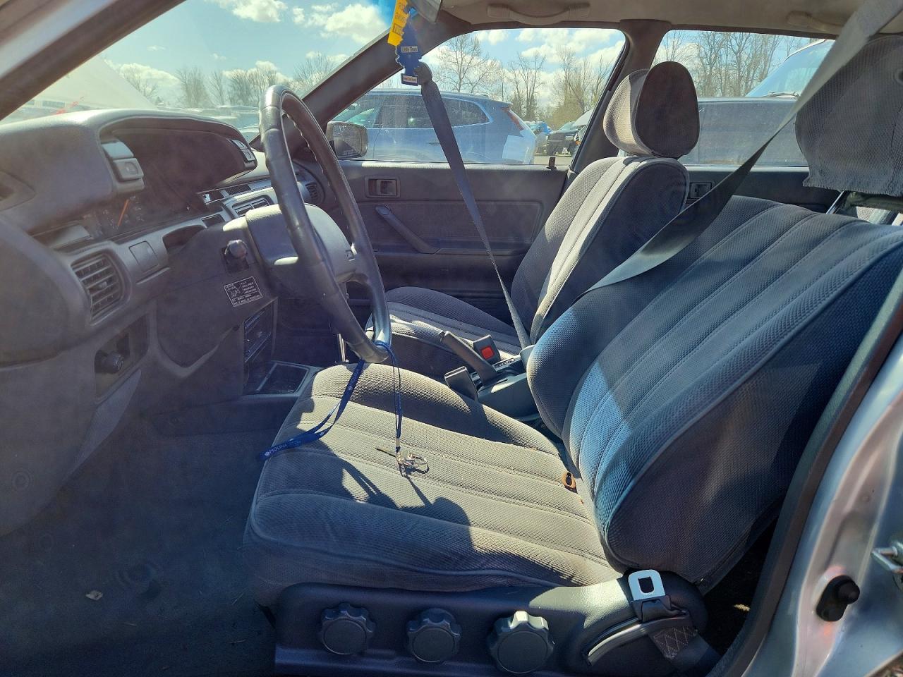 1991 TOYOTA CAMRY DELUXE photo 13