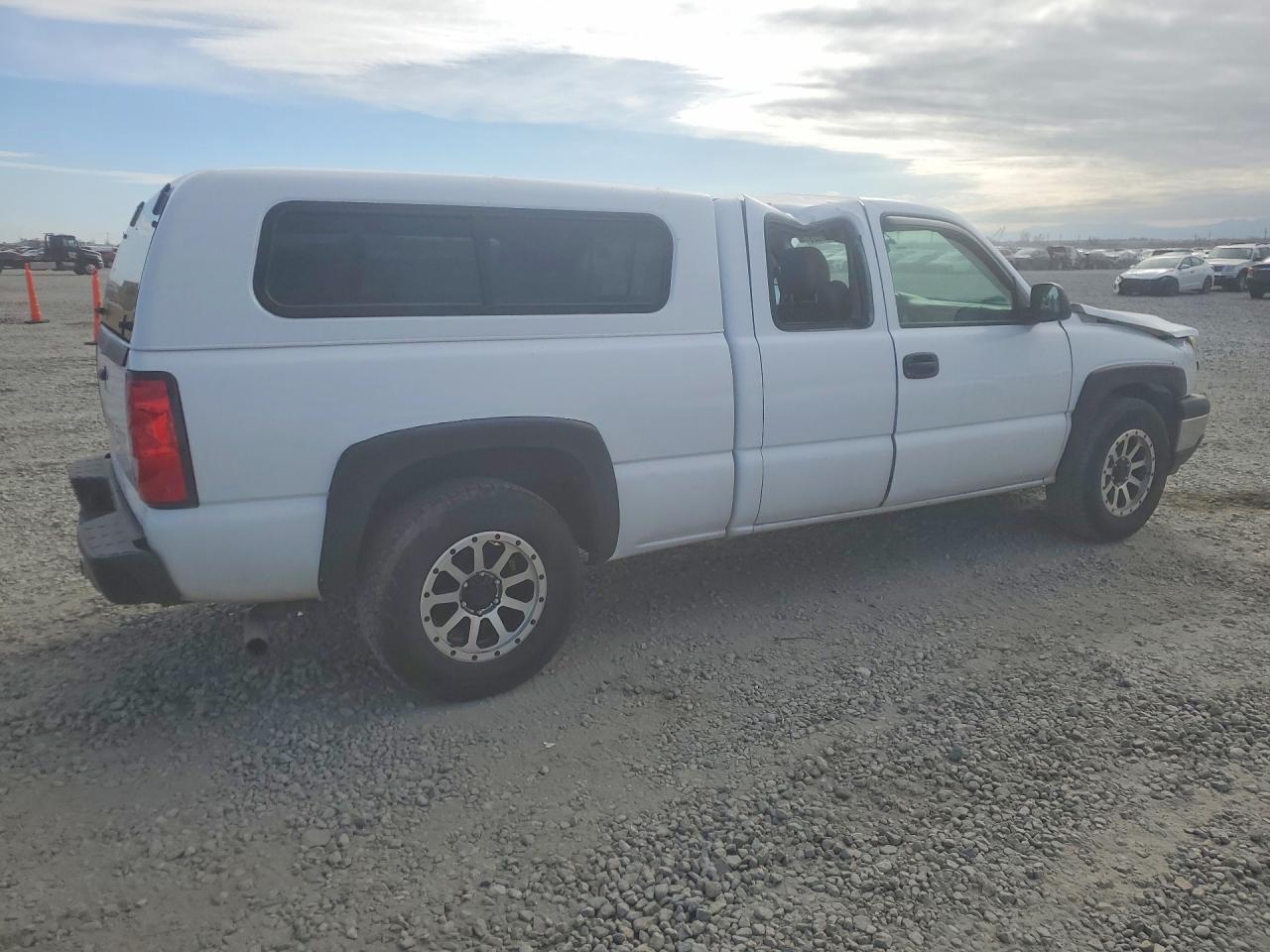2006 CHEVROLET SILVERADO C1500 photo 5
