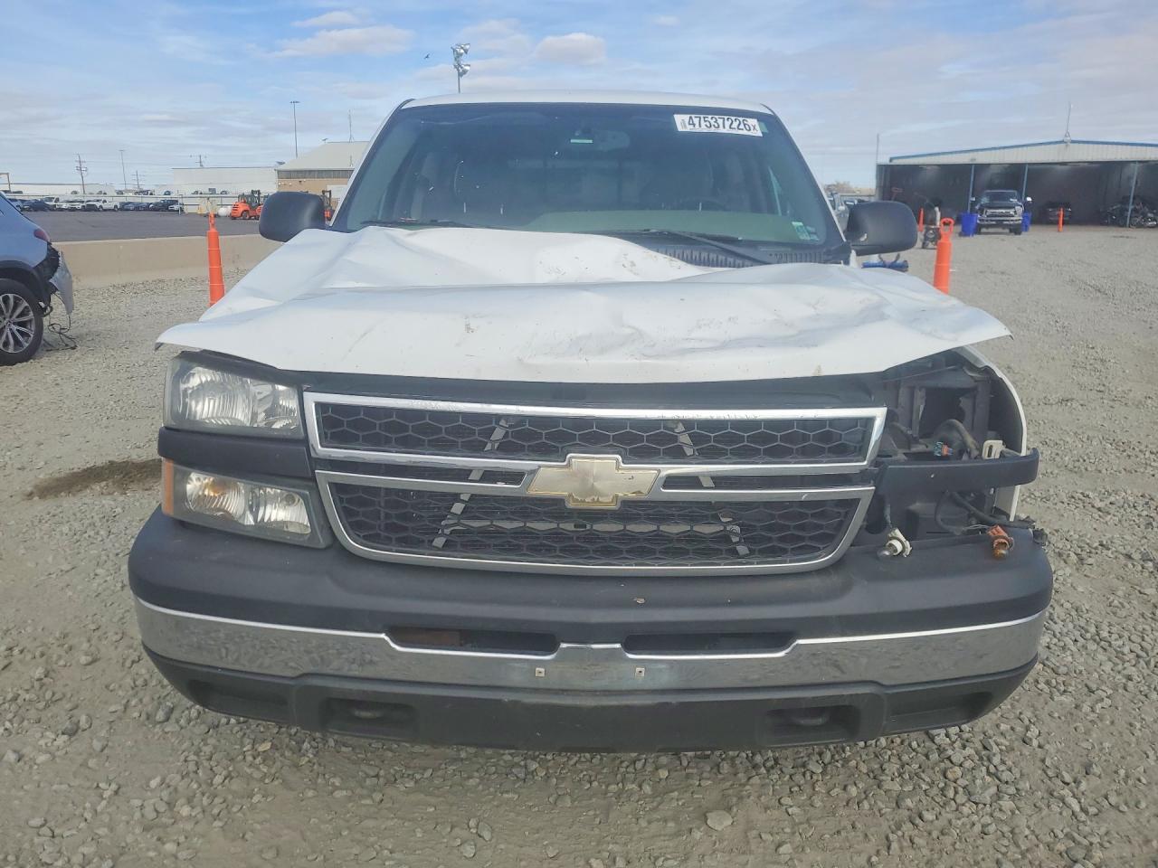 2006 CHEVROLET SILVERADO C1500 photo 9