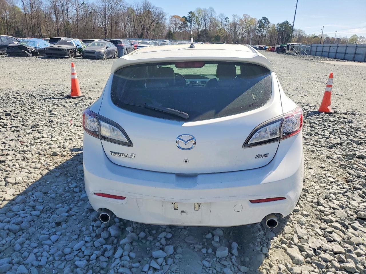 2010 MAZDA 3 S photo 11