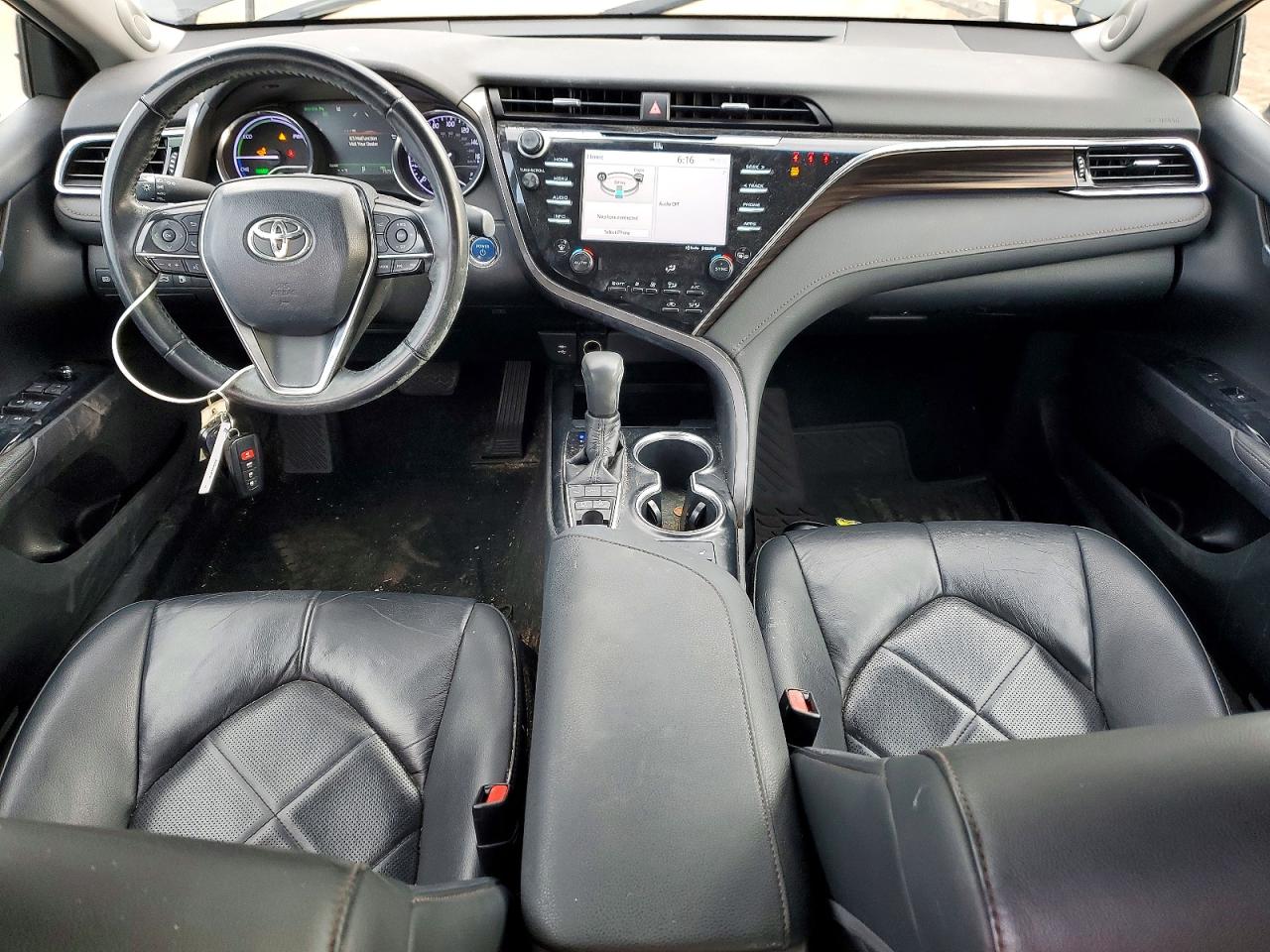 2018 TOYOTA CAMRY photo 22