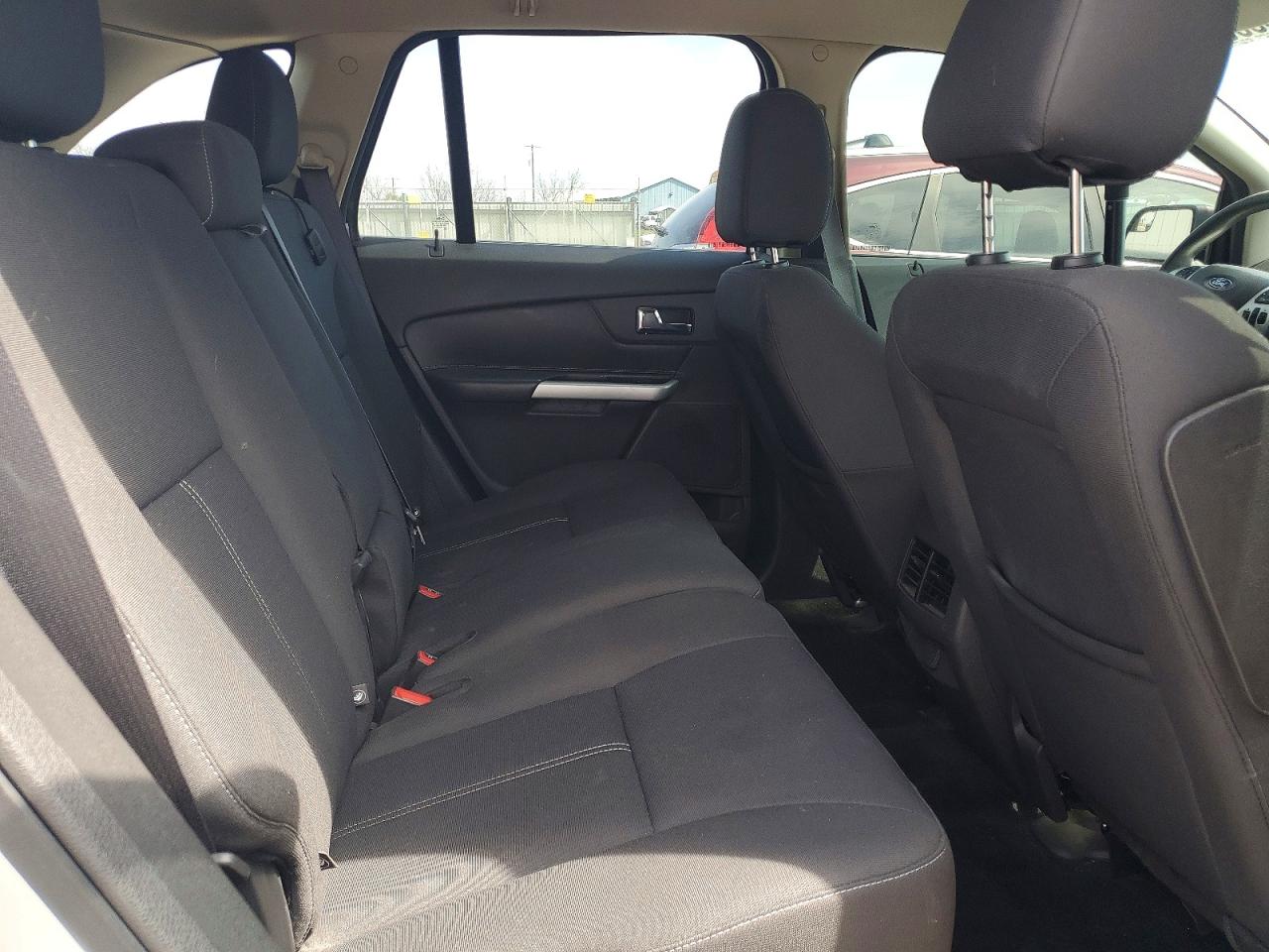 2014 FORD EDGE SE photo 21