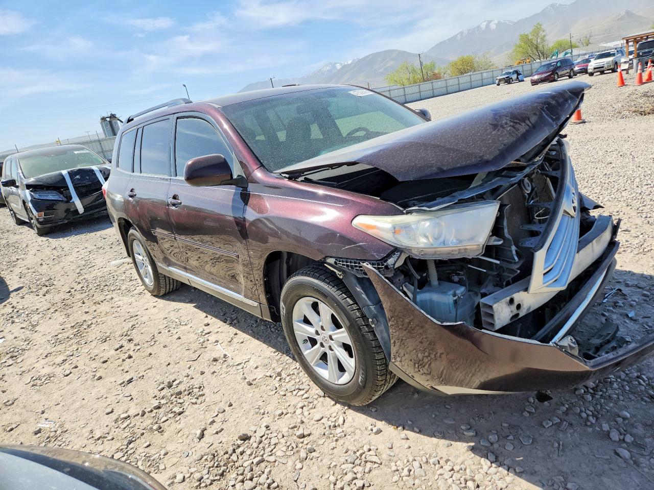 2013 TOYOTA HIGHLANDER PLUS photo 10