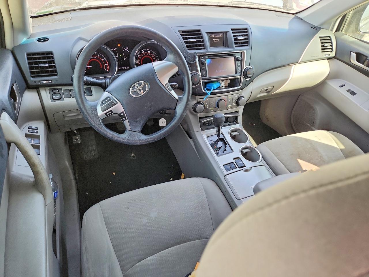 2013 TOYOTA HIGHLANDER PLUS photo 22