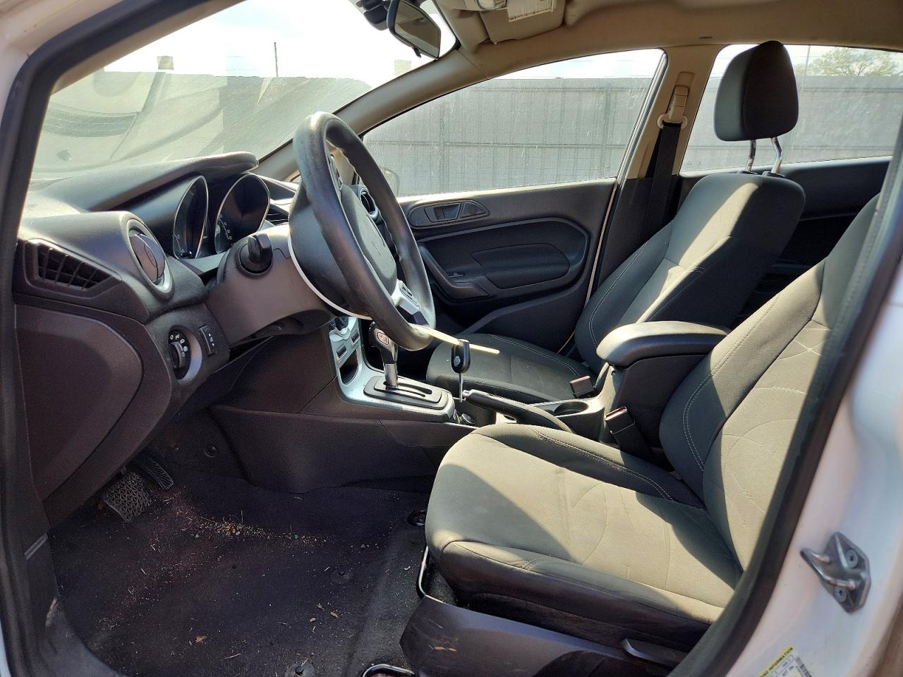 2018 FORD FIESTA SE photo 7