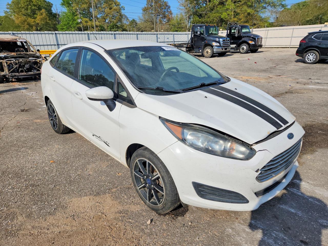 2018 FORD FIESTA SE photo 4