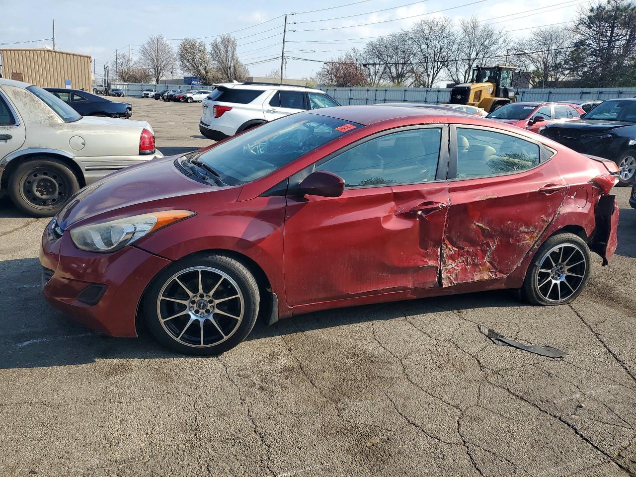 2013 HYUNDAI ELANTRA
