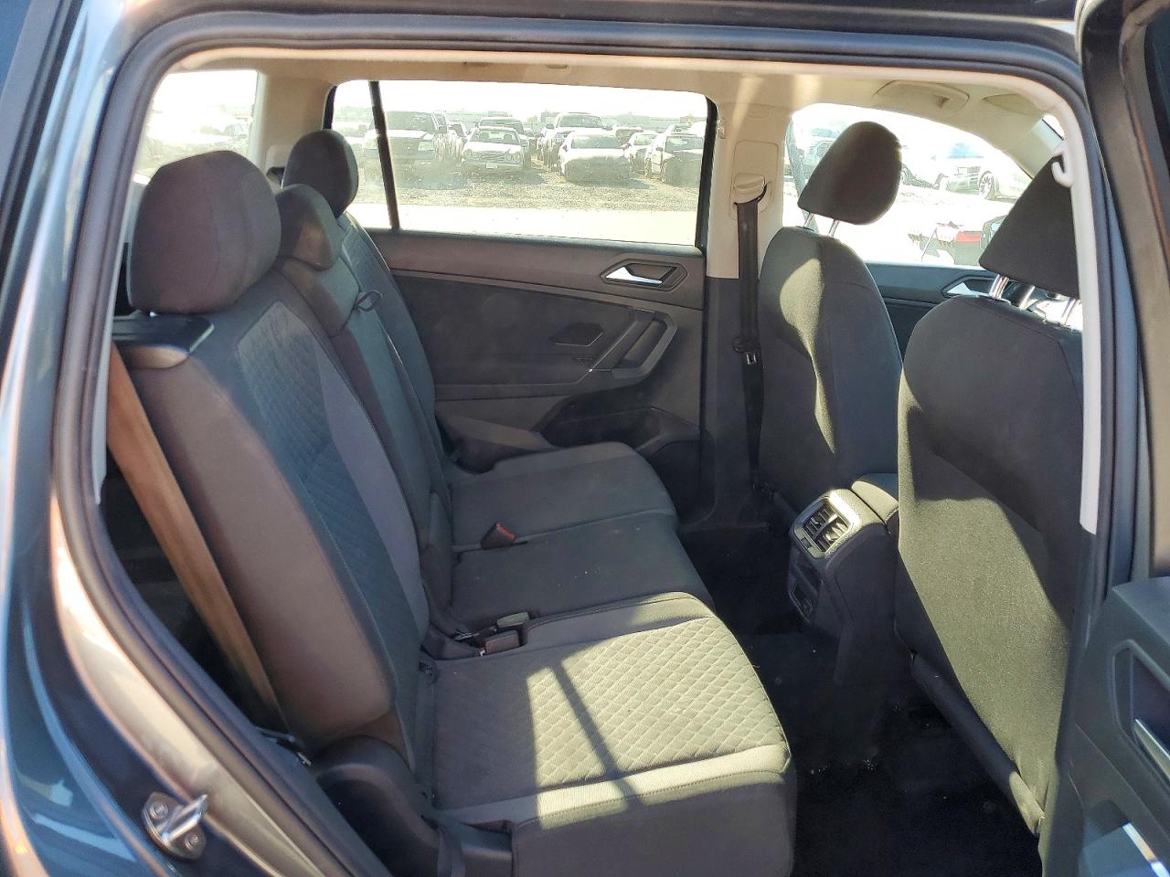 2020 VOLKSWAGEN TIGUAN S photo 21