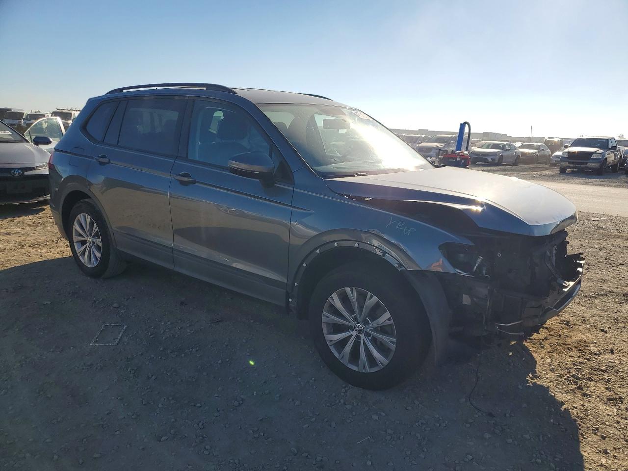 2020 VOLKSWAGEN TIGUAN S photo 7