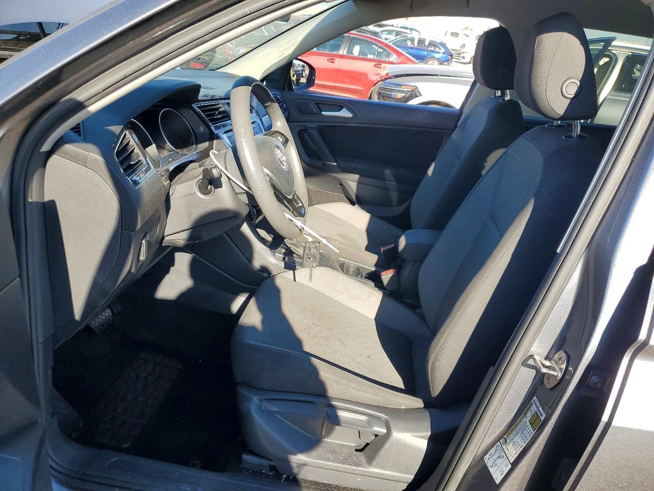 2020 VOLKSWAGEN TIGUAN S photo 13