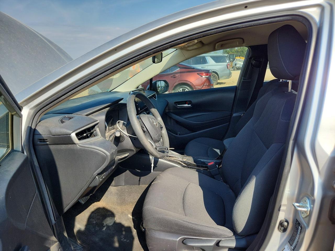 2020 TOYOTA COROLLA LE photo 13