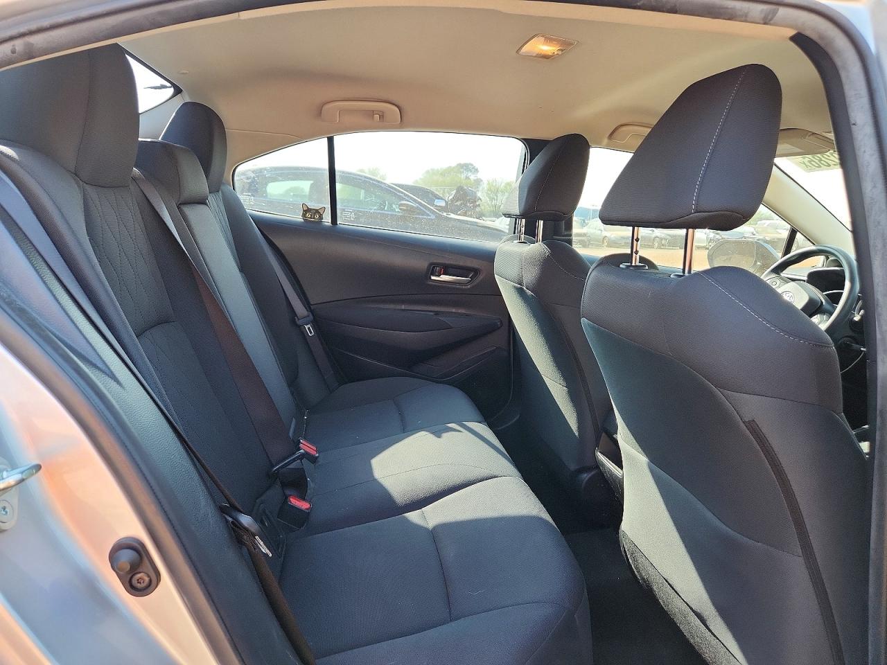 2020 TOYOTA COROLLA LE photo 19