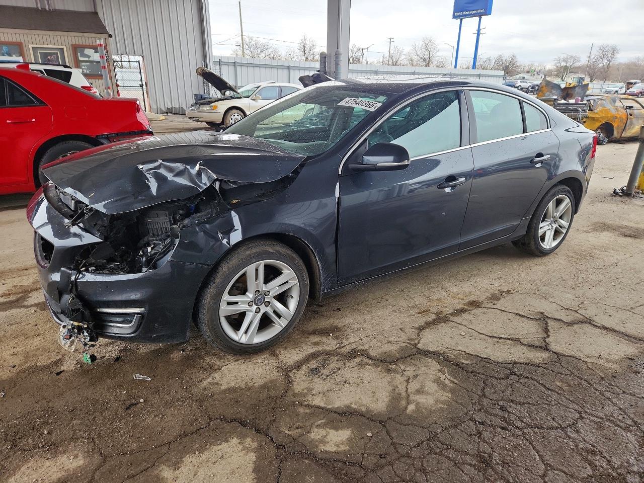 2015 VOLVO S60