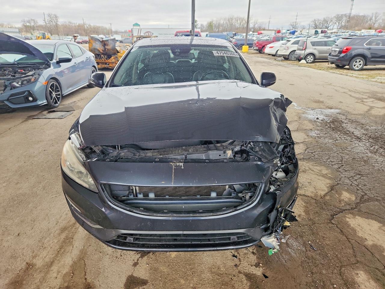 2015 VOLVO S60 PLATINUM photo 9