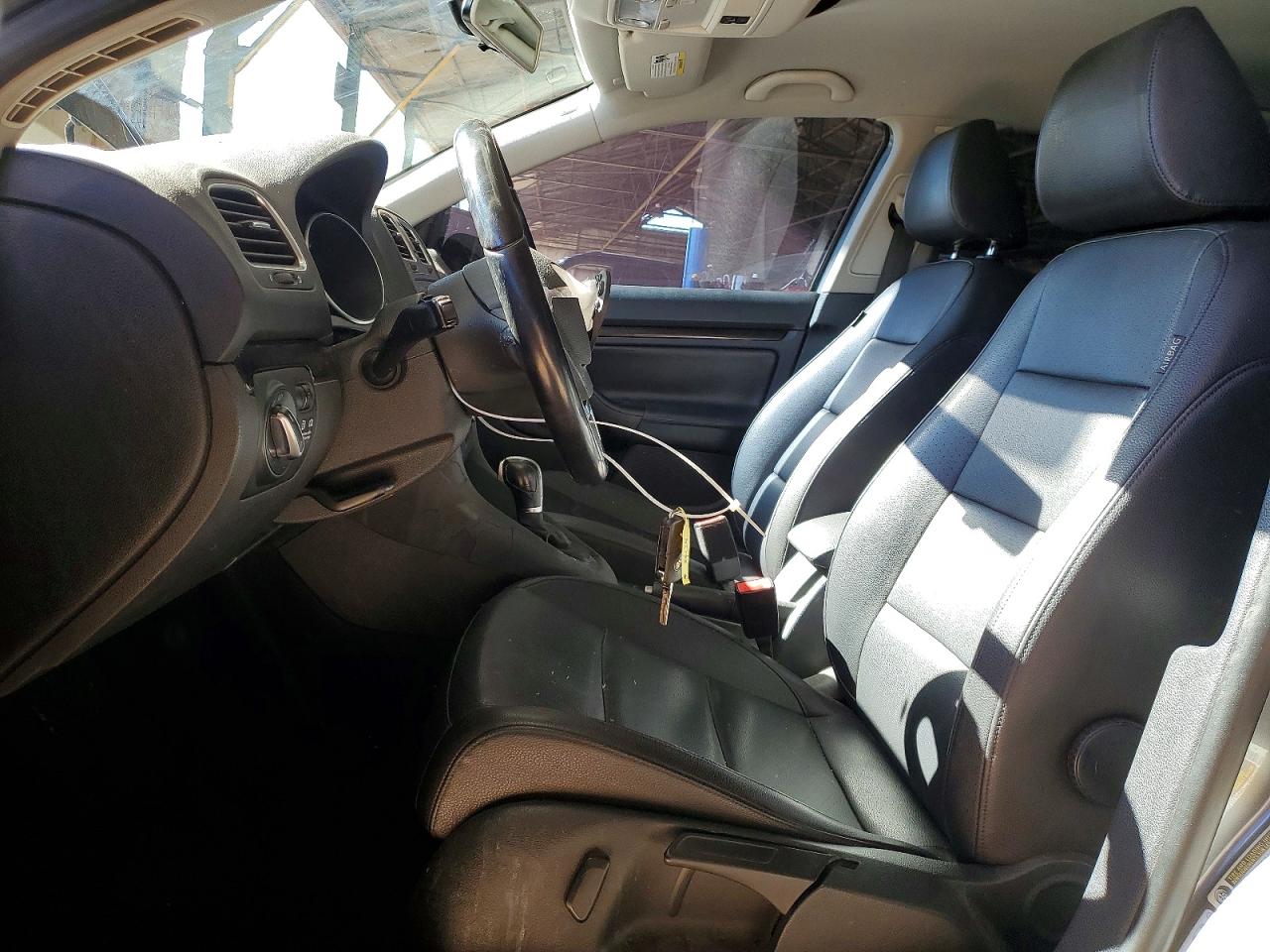 2011 VOLKSWAGEN JETTA TDI photo 7